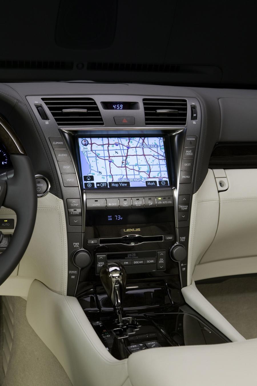  Lexus LS600h L 2008 года  (фото 7 из 34)